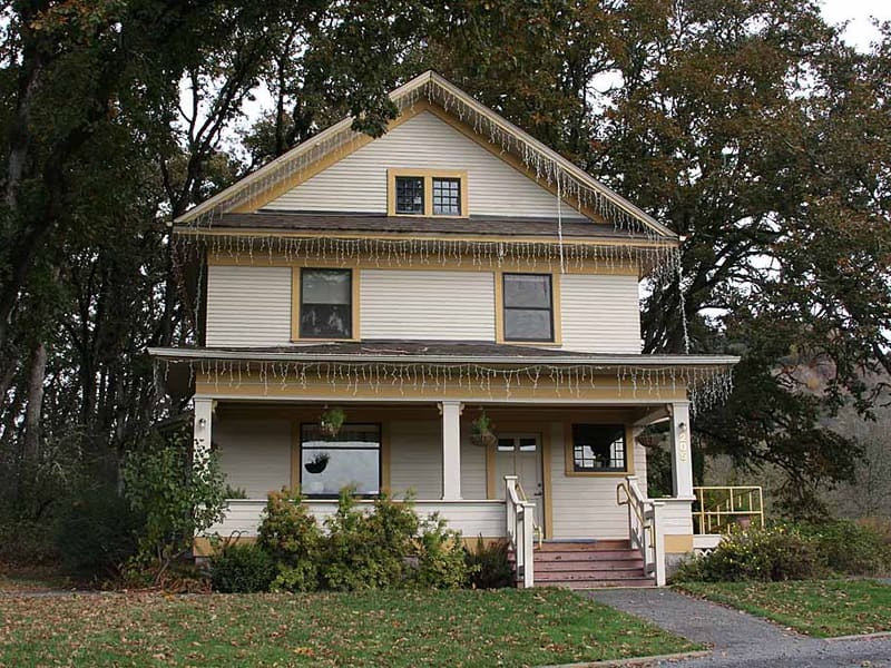 American foursquare home exterior